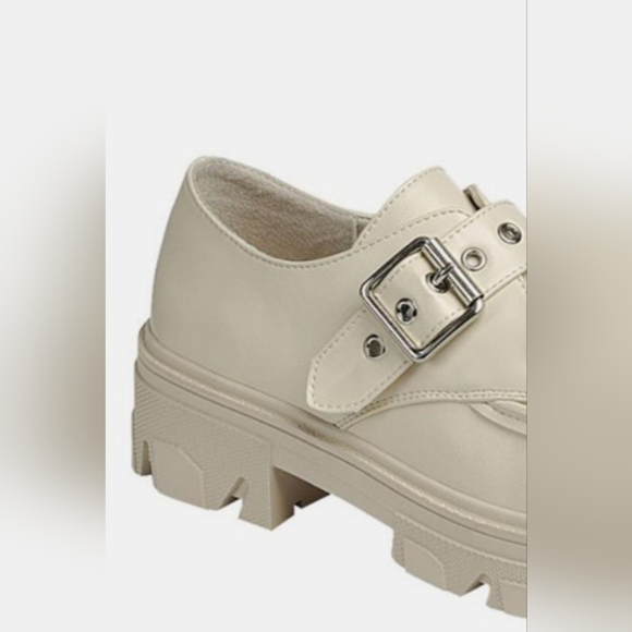 Forever Link Buckled Platform Lug Sole Loafers - Picture 2 of 4